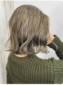 シルキーベージュ
