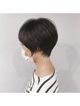 ハク(haku.) くびれショート