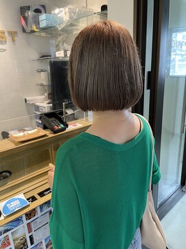 コワファーストナガサキシャンプーボーイ(COIFF1RST NAGASAKI SHAMPOO BOY) 大人可愛い小顔くびれミディアムボブウルフ10代20代30代