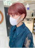 ピンクベージュ、透け感ピンク、耳掛けショート、マッシュ