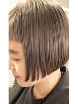 ユニ(uni)&nbsp;ハイトーンベージュカラー/ミニボブ/20代/30代/40代