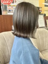 クオリス 上板橋店(QUALIS)&nbsp;【大人かわいい】外ハネボブ 透明感アッシュグレー 20代30代