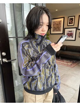 メゾン アヴァロ(Maison Avallo) シースルーミディアムウルフ