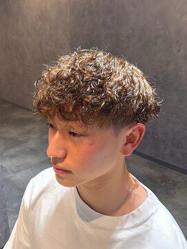 シック(chic.) 波巻きパーマ/メンズ曲がる縮毛矯正/曲がる縮毛矯正/髪質改善