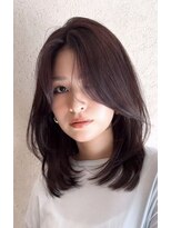 小顔　ネビージュ グレージュ　レイヤーカット