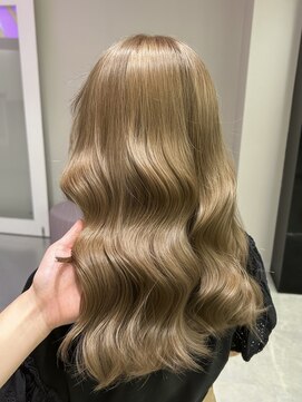 ジーナリア(Xena ria) 《衣織》ベージュ/ケアブリーチ