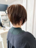 キャアリー(Caary)&nbsp;福山Caary20代30代40代50代60代ショートヘア小顔補正立体カット