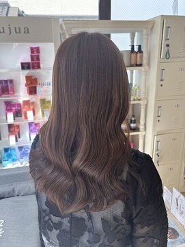 イルミナでつくる明るめベージュ