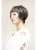 インナー暗めのハイライトショート