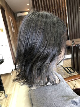 リードヘアーバイバンプ(Lead Hair by vamp) グレーインナーカラー