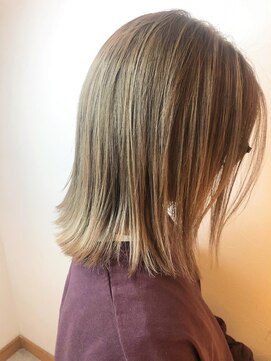 ビーハイブルタ(BeeHIVE Rta) ハイトーンベージュ