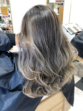 ブティック(boutique) 「お客様施術後フォト」エアタッチバレイヤージュ   グレージュ