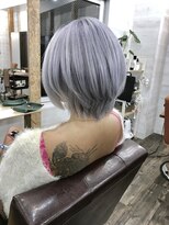 リリー シブヤ(Lilly shibuya)&nbsp;【Lilly渋谷】#シルバーアッシュ #ホワイト #ショートレイヤー