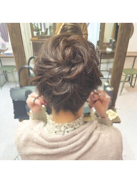 リミー(re:mee) ルーズな抱き合わせアレンジ