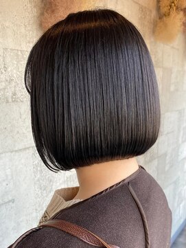 ミルヘアデザイン(mil hair design) ショートボブ大人ショートハンサムショート前髪ありグレージュ