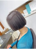グレージュ ボブ