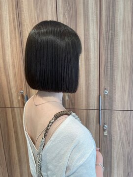 ガリカ 博多(Gallica) 【長まなみ】毛先に重みのあるぷつっとボブに深みのあるオリーブ