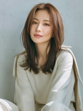 アルトリスト(Altruist Aging×HAIR&SPA) ★ダークアッシュ大人ガーリーボブ着物ミディアムレイヤーカット