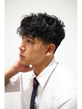 ヨシザワインク プレミアム 横浜 桜木町店(YOSHIZAWA Inc. PREMIUM) 爽やかメンズビジカジテーパーフェードアップバングバーバー