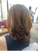 ミディアムレイヤー ベージュカラー