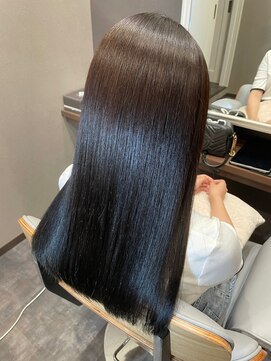 コンセプト 淡路店(concept) 【髪質改善】知的で落ち着いた印象を与える艶ロング