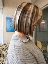 イェン(Yen.) ボブデザインカラーローライトハイライト