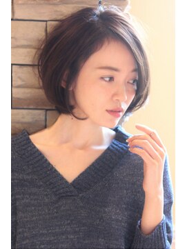 レウナ 外苑前(Reuna) 【30代・40代・50代】耳かけひし形ナチュラルボブ