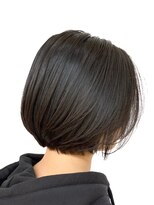 クオリス 赤塚店(QUALIS) 20代30代40代大人カッコいい/丸み/前下がり/グラボブ/前髪なし