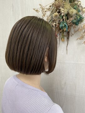 プランタン(Printemps) #ぱつっとボブ #グレージュ