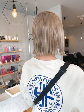 シェル 津山の手店(shel) 20代30代40代ハイトーンボブ髪質改善大人可愛い切りっぱなし