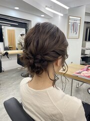 結婚式パーティヘアセットゆるふわアレンジ