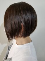 イニシオ(inicio) ツヤ髪ショート