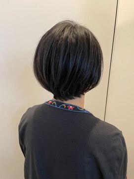 ミューズ 新浦安店(HAIR&NAIL MUSE) うるツヤ美髪エイジングユニセックス大人女子耳だしショートボブ
