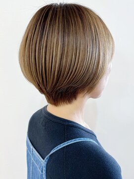 リコ(LIKO) 大人ショート☆似合わせカット/明るい白髪染め/ハイライト