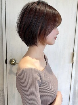 アフロート ルヴア(AFLOAT RUVUA) 似合わせ ショート ボブ 30代 40代 小顔 新宿 ひし形 前上がり
