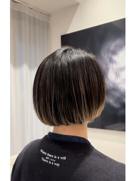 コル(Cor) エアタッチ+ミニボブカット