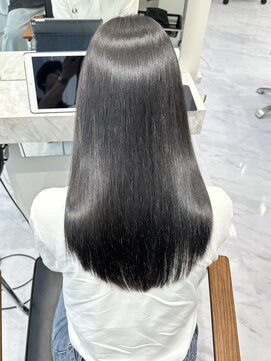 エレリー 和歌山店(EleRe) EleRe 栄/名古屋/髪質改善/縮毛矯正/カラー/レイヤーカット