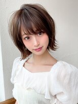 ラルユー 金山(LallYou)&nbsp;韓国風レイヤー/外ハネくびれ/ミディアムレイヤー/ぱっつん前髪