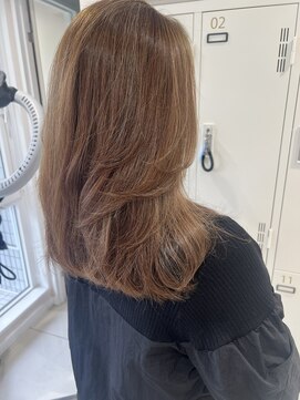 アッシュ 二俣川南口店(Ash) ロングヘアーの顔周りレイヤー