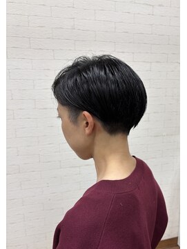 トップヒール(Top heel) 刈り上げアシメ女子