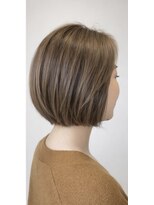 ハイク(HYKE)&nbsp;首元すっきり丸みショートボブ