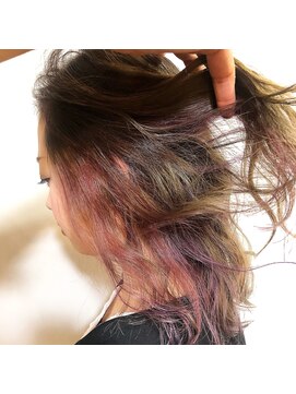 オースト ヘアー ステラ 新宿店(Aust hair Stella) カーキアッシュハイライト×インナーユニコーン【KIZASHI】