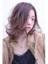 セシル ヘアー(Cecil hair)&nbsp;レイヤーアッシュでアンニュイ美人