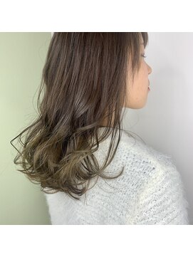 アヴァンス 江坂店(AVANCE.) やわらかグラデーション