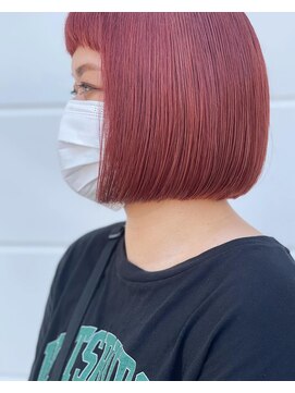 アットグレイス(@grace) ハイライトカラー×ぱっつんショートボブ金沢◎20代30代40代50代