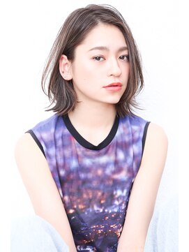 モニカ 西宮北口(Monica) 前下がりボブ・  内巻きワンカール・  ボブショート・暗髪