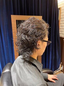 エヌドットバーバー ギンザ(N.BARBER GINZA) オールバック/耳掛け/くせ毛/無造作パーマ