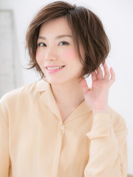 ドクターズサロン LAB 小山店 ひし形シルエットの小顔補正立体カットショートg小山30代40代