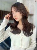 小顔カットフェミニンロングくびレイヤー暗髪透明感カラー