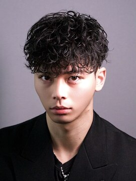 メンズサロン ゴールド 名古屋(GOALD) スペインカール　スキンフェード　スパイラルパーマ　ツーブロ